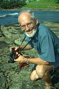 f212116: Dr Bill Ballantine doing limpet research