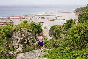 sea track to Hikutavake reef