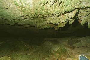 entrance to Vaikona chasm